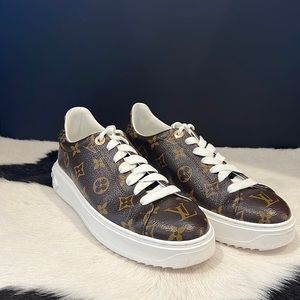Louis Vuitton Time Out Monogramed Sneaker